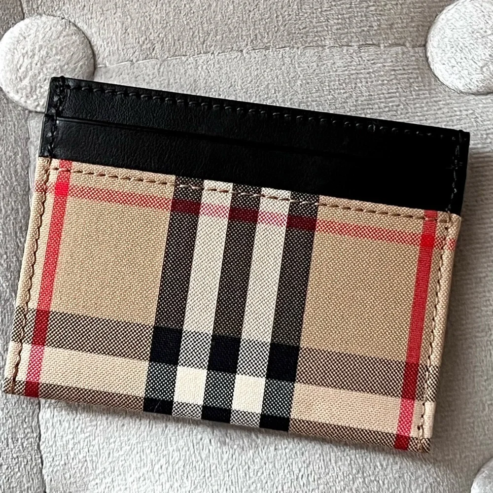 Burberry Check Card Case in Black - Picture 2 of 9